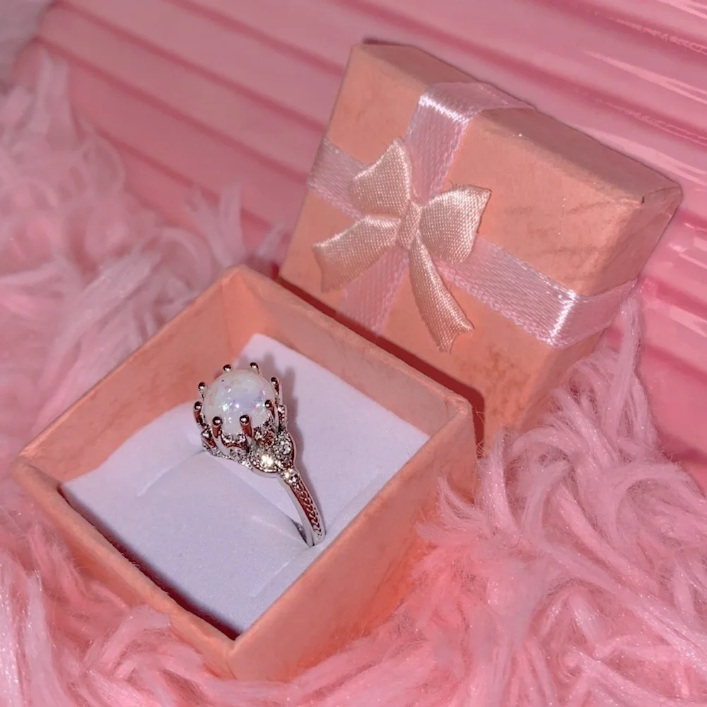 🌹 Silver Opalescent Pearl Stone Ring 🌹 8 NWT - Picture 13 of 14